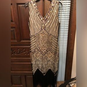 Women’s vintage style dress